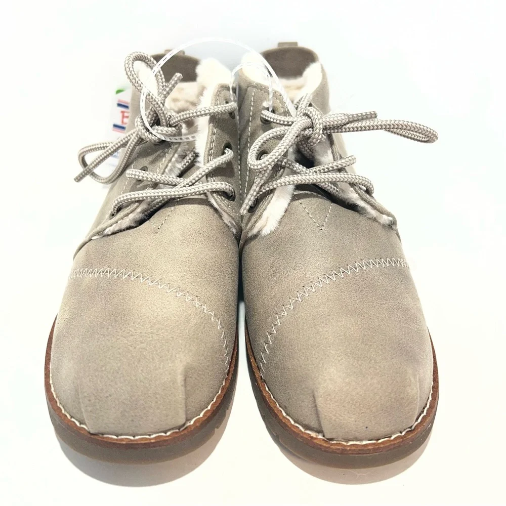 BOBS Skechers Chill Lugs Snuggle Life Taupe Faux Fur Boots Womens 6 NWT